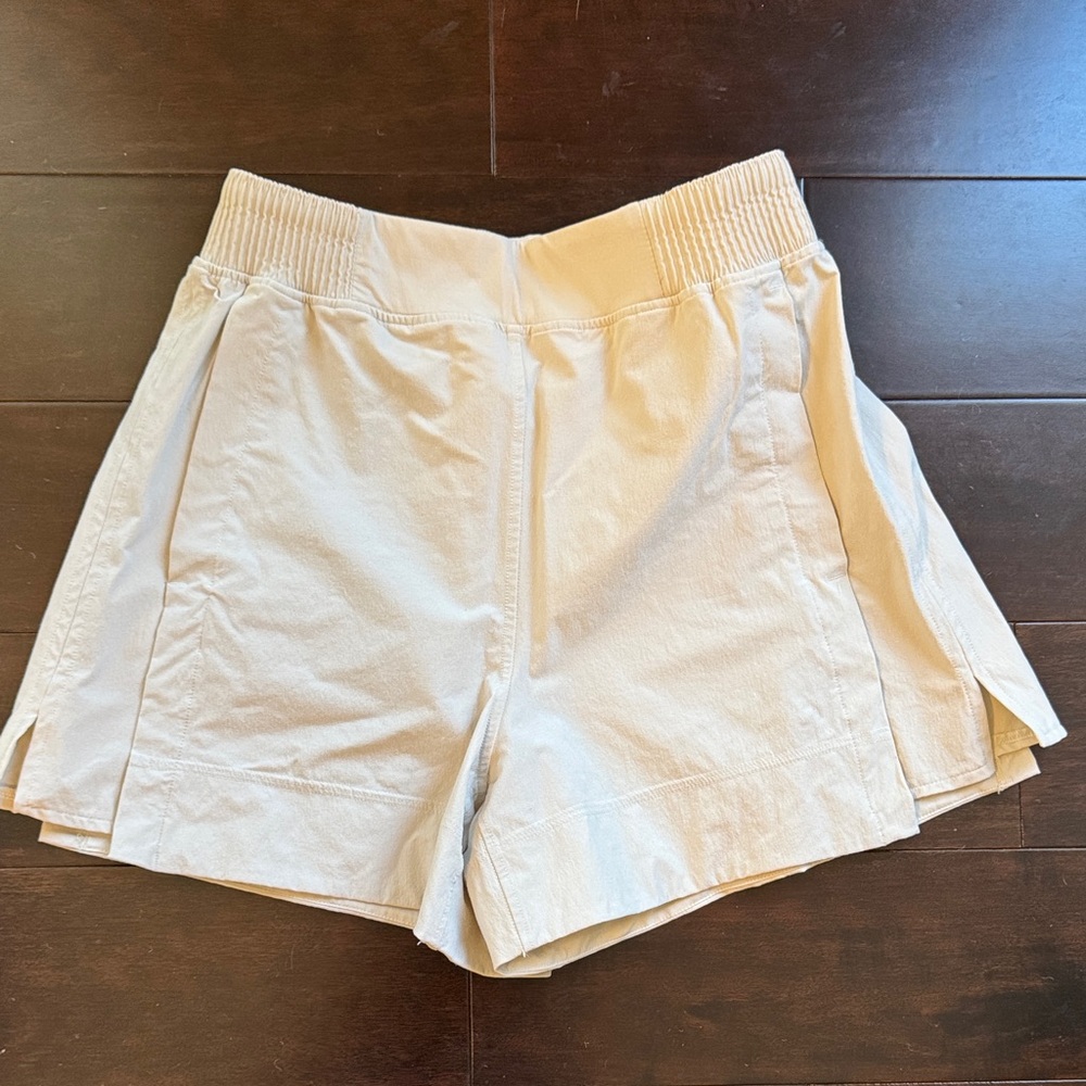 Women’s Lululemon Shorts - size Small